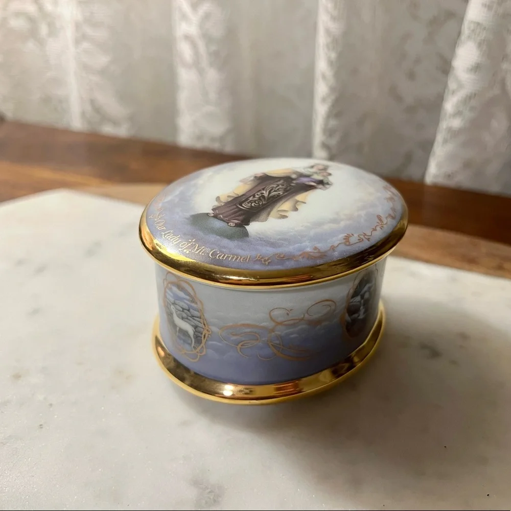 Music Box - Picture 2 of 5